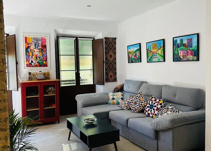 Spacious 3-bedroom Family In The Historic Center